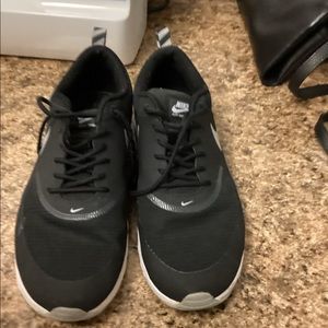 Womens Nike   Size 10.  Worn very little.